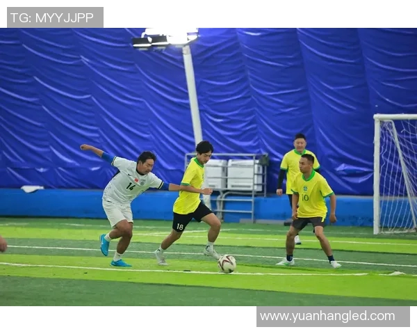 范志毅足球明星魅力尽显综艺节目精彩瞬间回顾与分享